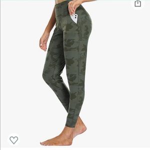 Oalka - Poshmark